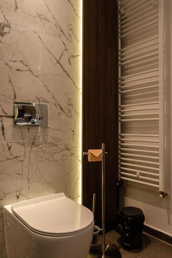 B&v 55 Qualis - Luxury Mountain Escape Apartment Brașov