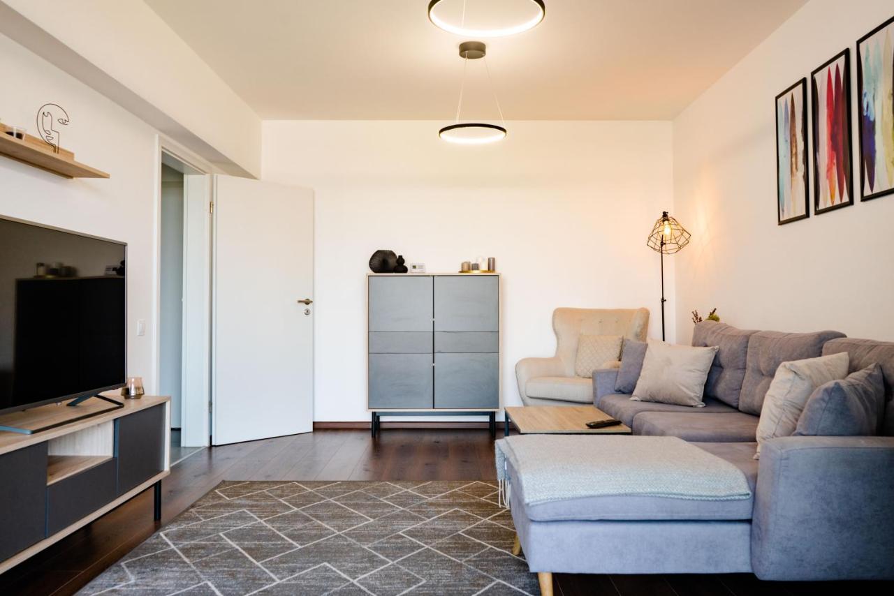 B&v 55 Qualis - Luxury Mountain Escape Apartment Brașov